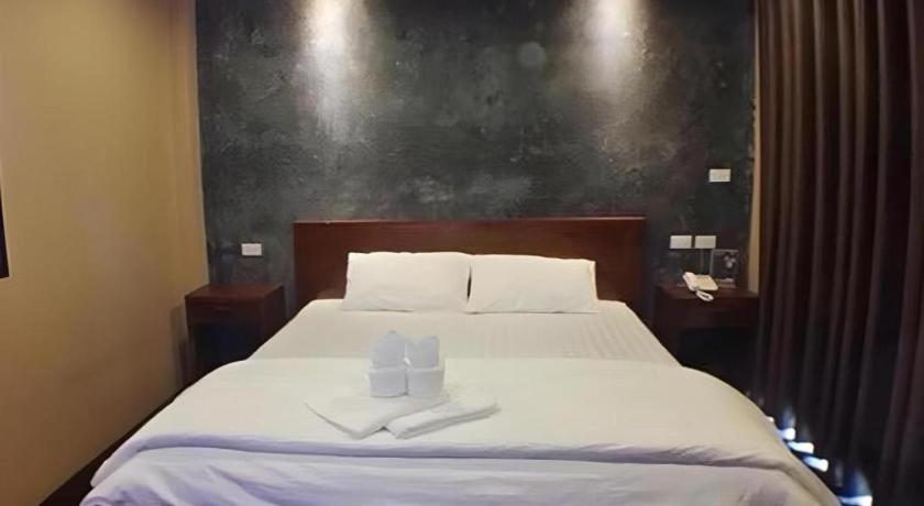 The Infinite Resort Nakhon Sawan Extérieur photo